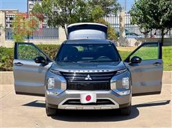 میتسوبیشی ئاوتلاندەر